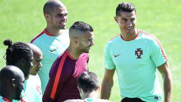 Portugal players pocket tidy little bonus as they beat France