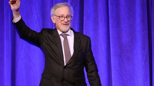 How many Golden Globe awards and nominations does Steven Spielberg have?