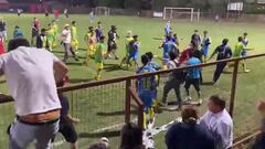 ¡Lamentable! Pelea en fútbol amateur de Talca impacta en redes sociales