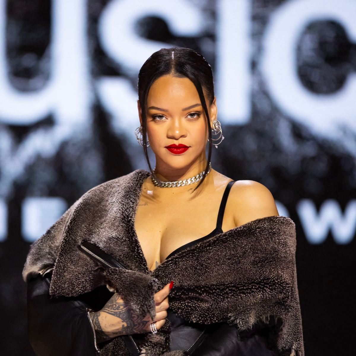Super Bowl 2023: How to Watch & Buy Tickets to Rihanna's Halftime Show –  Billboard