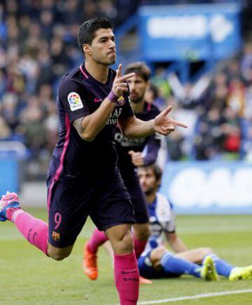 Luis Suárez celebra el empate, nada más comenzar la segunda parte.