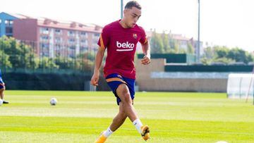 Barcelona declares Sergiño Dest fit to play in Europa League