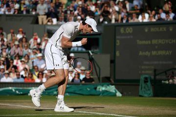 Murray reacts during his semi-final win over Berdych.