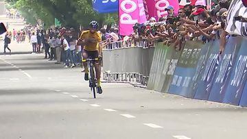 Jesús Peña gana la etapa 1 y lidera la Vuelta de la Juventud