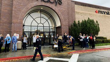 Dos personas murieron y al menos otras cuatro resultaron heridas luego de un tiroteo en un centro comercial en Boise, Idaho. Aqu&iacute; todos los detalles.