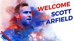 Scott Arfield es nuevo jugador del Rangers.