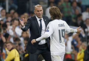 Zidane salutes Modric