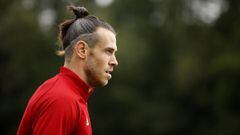 Tres veces Bale para evitar un desastre para Gales