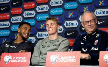 Norway's head coach Lars Lagerback and players Joshua King and Martin Odegaard attend a news conference ahead of the Euro 2020 qualifiers match against Spain.