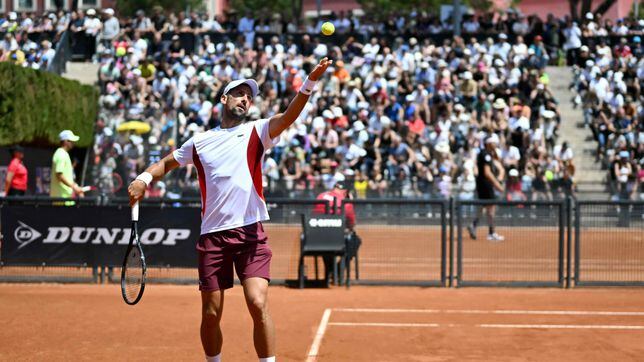 Novak Djokovic inicia el camino hacia “la cima” de París