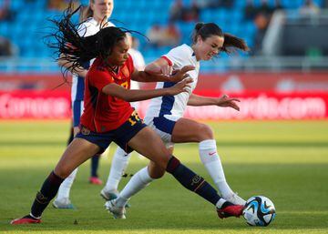 Salma scored twice as Spain beat Norway 4-2 in a pre-World Cup friendly.