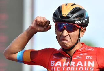 Santiago Buitrago se exhibe en el Giro de Italia ganando la etapa número 17. Es el primer triunfo colombiano en esta  edición 2022.
