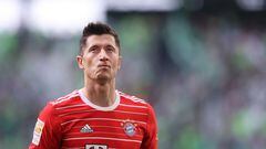(FILES) In this file photo taken on May 14, 2022 Bayern Munich's Polish forward Robert Lewandowski reacts after the German first division Bundesliga football match VfL Wolfsburg v Bayern Munich in Wolfsburg, northern Germany. - FC Barcelona have upped their offer to �40 million plus five million in bonuses to sign Munich superstar Robert Lewandowski, several media outlets said on June 29, 2022, including German broadsheet Bild. (Photo by RONNY HARTMANN / AFP) / DFL REGULATIONS PROHIBIT ANY USE OF PHOTOGRAPHS AS IMAGE SEQUENCES AND/OR QUASI-VIDEO