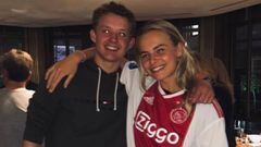 La novia del jugador del Ajax de &Aacute;msterdam, Matthijs, reaccion&oacute;, pues el equipo de su novio elimin&oacute; a la Juve de Cristiano Ronaldo