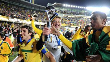 La Selecci&oacute;n de Brasil celebrando el t&iacute;tulo del Mundial Sub 20 Colombia 2011.