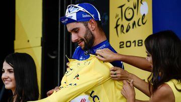 Fernando Gaviria gan&oacute; la primera etapa del Tour de Francia 2018 y se visti&oacute; de amarillo
