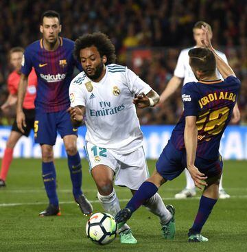 Alba in the process of upending Marcelo.
