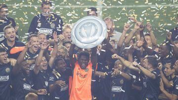 Why did the Philadelphia Union lift the Supporters’ Shield at the end of the MLS regular season?