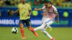 SALVADOR, BRAZIL - JUNE 23: Miguel Almiron of Paraguay kicks the ball during the Copa America Brazil 2019 group B match between Colombia and Paraguay at Arena Fonte Nova on June 23, 2019 in Salvador, Brazil. (Photo by Buda Mendes/Getty Images)