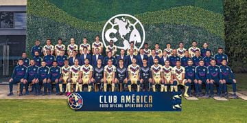 La fotografía oficial de las Águilas para el torneo Apertura 2019 generó gran controversia para los aficionados, esto debido a un supuesto montaje de dos jugadores: Giovani dos Santos y Sebastián Córdova.

