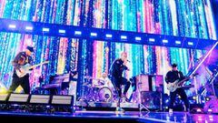 Coldplay cumple sueño de joven y lo invita a tocar con ellos