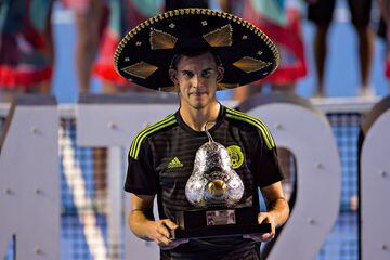 Campeón en el 2016, Thiem buscará alzar el título en Acapulco por segunda vez. En total, posee nueve trofeos en su carrera en ATP. La máxima hazaña que ha logrado en Grand Slam fue las semifinales en el Roland Garros en 2016 y 2017.