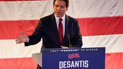 FILE PHOTO: Florida Governor and U.S. Presidential candidate Ron DeSantis speaks during a rally, as Iowa Governor Kim Reynolds (not pictured) endorses DeSantis's bid to be the Republican nominee in the 2024 presidential race, in Des Moines, Iowa, U.S. November 6, 2023.  REUTERS/Rachel Mummey/File Photo
