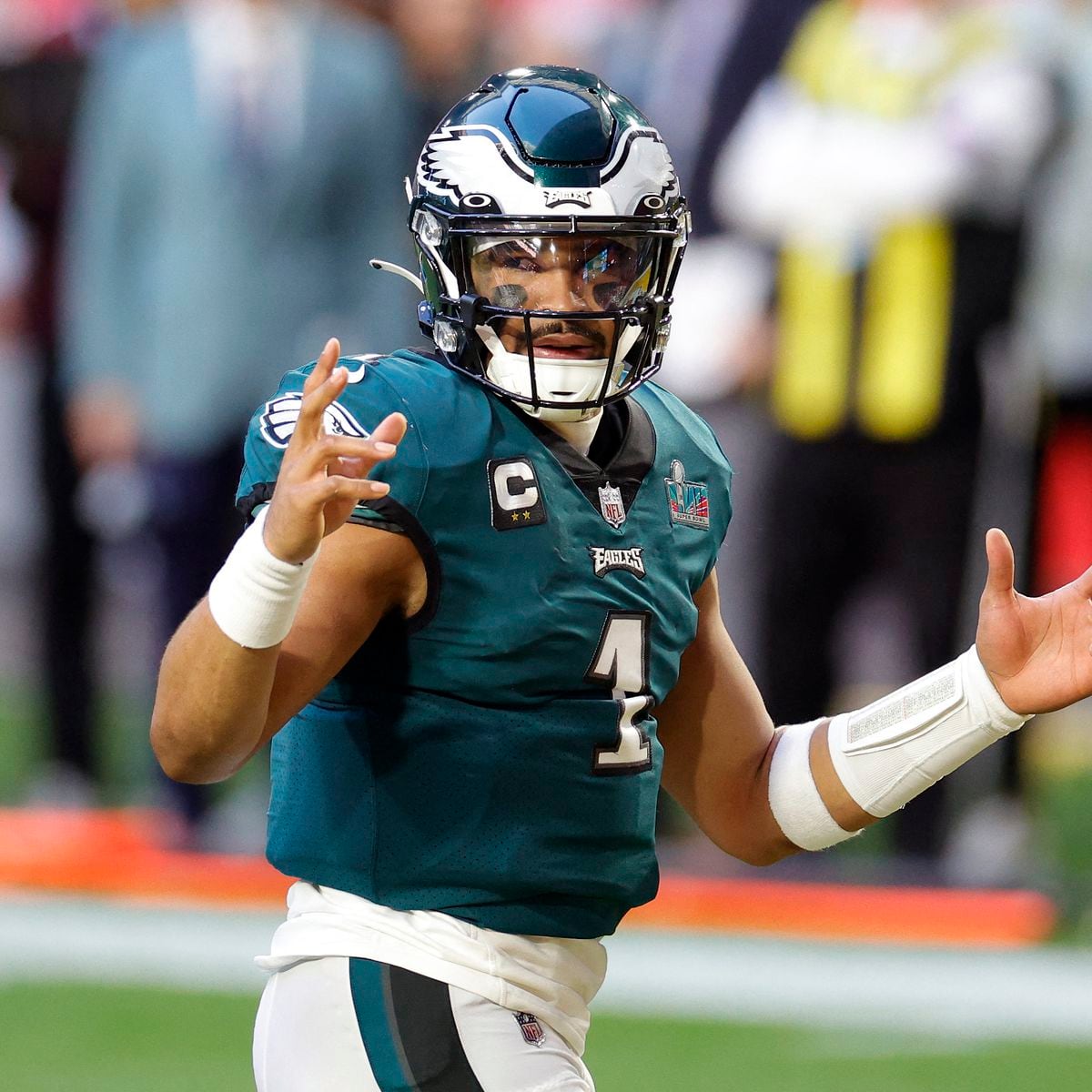 Jalen Hurts Signs Record $255M, 5-Year Deal with Eagles: Reports