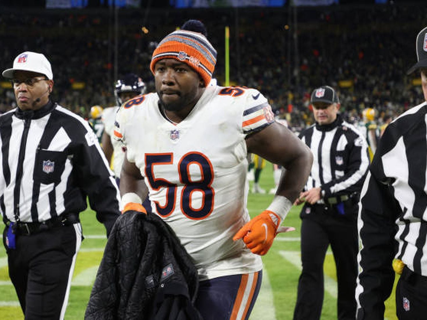 Chicago Bears linebacker Roquan Smith reacts to now Philadelphia