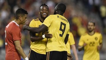 Belgium&#039;s forward Michy Batshuayi (L) celebrates with Belgium&#039;s forward Romelu Lukaku (R) after scoring a goal during the international friendly football match between Belgium and Costa Rica at the King Baudouin Stadium in Brussels on June 11, 2