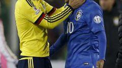 Dos cracks conversan después del partido en Copa América 2015.