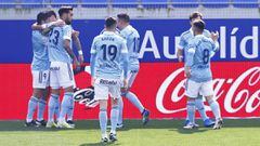 Los jugadores del Celta celebran el gol de Santi Mina ante el Huesca en El Alcoraz.