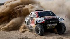 Al Attiyah, con el Toyota en el Abu Dhabi Desert Challenge 2023.