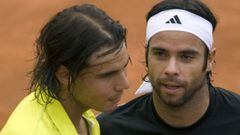 Rafa Nadal saluda a Fernando Gonzalez tras el partido de semifinales entre ambos en el Masters 1.000 de Roma 2009.