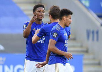 Leicester City's Demarai Gray (left) celebrates scoring the Foxes' second goal against Sheffield United on Thursday.
