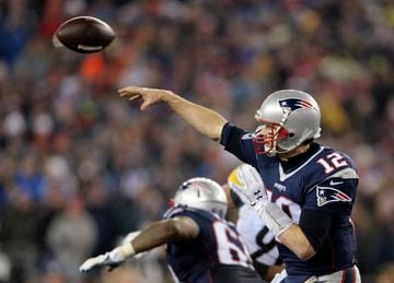 FOXBORO, MA - JANUARY 22: Tom Brady #12 of the New England Patriots attempts a pass against the Pittsburgh Steelers during the fourth quarter