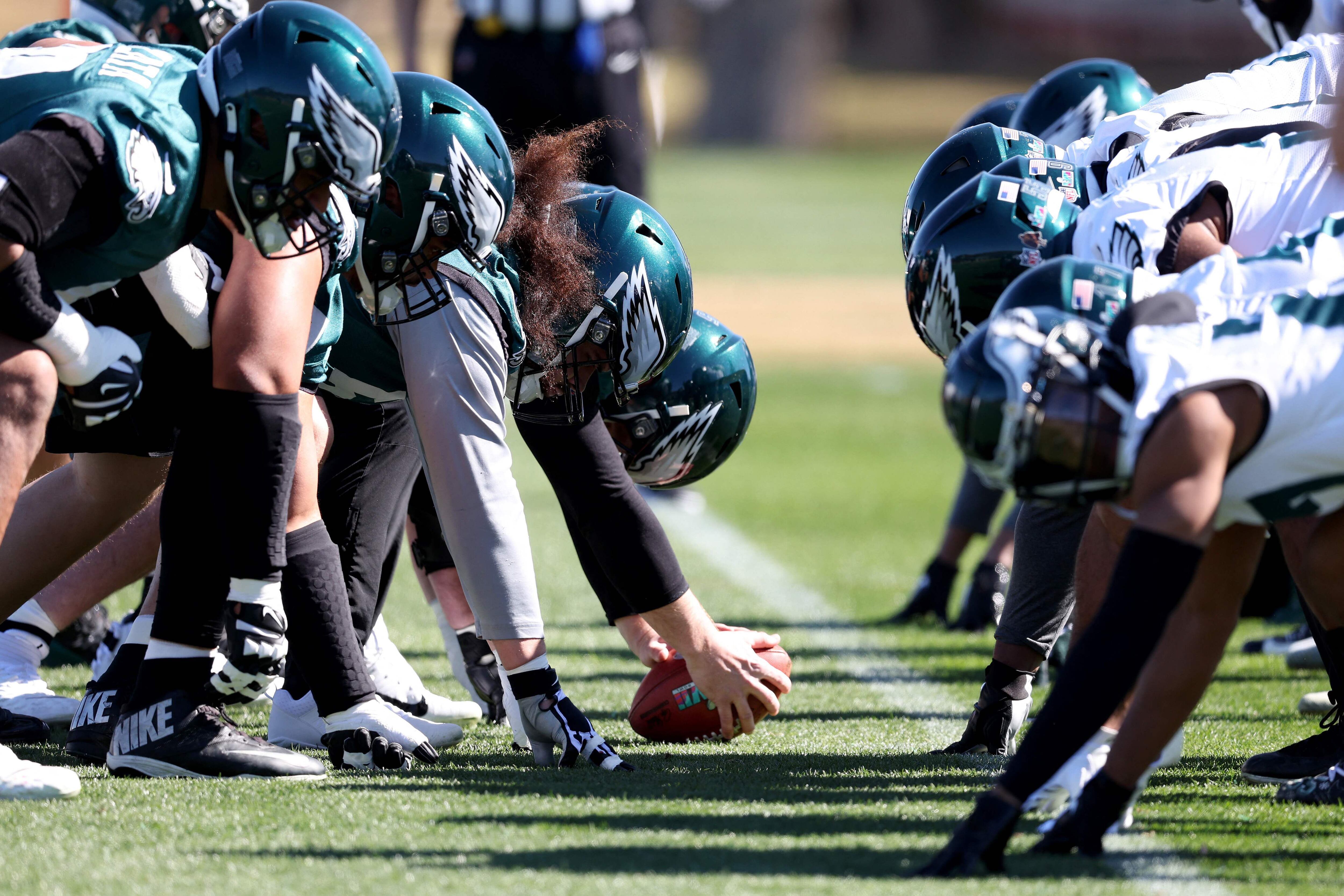 TEMPE, ARIZONA - FEBRUARY 09: Philadelphia Eagles line up in a practice session prior to Super Bowl LVII at Arizona Cardinals Training Center on February 09, 2023 in Tempe, Arizona. The Kansas City Chiefs play the Philadelphia Eagles in Super Bowl LVII on February 12, 2023 at State Farm Stadium.   Rob Carr/Getty Images/AFP (Photo by Rob Carr / GETTY IMAGES NORTH AMERICA / Getty Images via AFP)