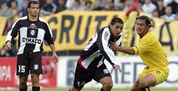 El delantero uruguayo que brilló en la liga mexicana, regresó a su país para jugar con su hijo en el Wanderes en el fútbol uruguayo.