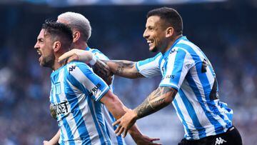 AVELLANEDA, ARGENTINA - JULY 10: Gabriel Hauche of Racing Club celebrates with teammates Enzo Copetti and Emiliano Vecchio after scoring the first goal of his team during a match between Racing Club and Independiente as part of Liga Profesional 2022 at Presidente Peron Stadium on July 10, 2022 in Avellaneda, Argentina. (Photo by Rodrigo Valle/Getty Images)