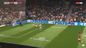 Podolski monta un torneo benéfico y todo acaba mal: ¡el árbitro se fue!