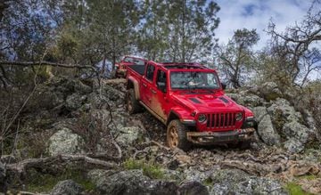 Jeep Gladiator 2021, a prueba: el rey de las pickups cuando de off-road se trata
