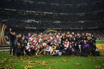 River Plate celebrate being crowned Copa Libertadores champions at the Bernabéu.