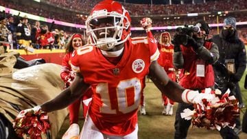 Chiefs Tyreek Hill fined $12K for pom-pom celebration vs Steelers - AS USA