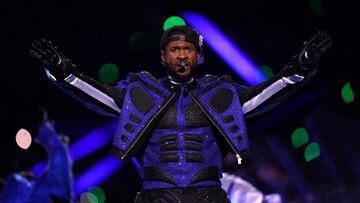 Usher performs onstage during the Apple Music Super Bowl LVIII Halftime Show.  Jamie Squire/Getty Images/AFP (Photo by JAMIE SQUIRE / GETTY IMAGES NORTH AMERICA / Getty Images via AFP)
