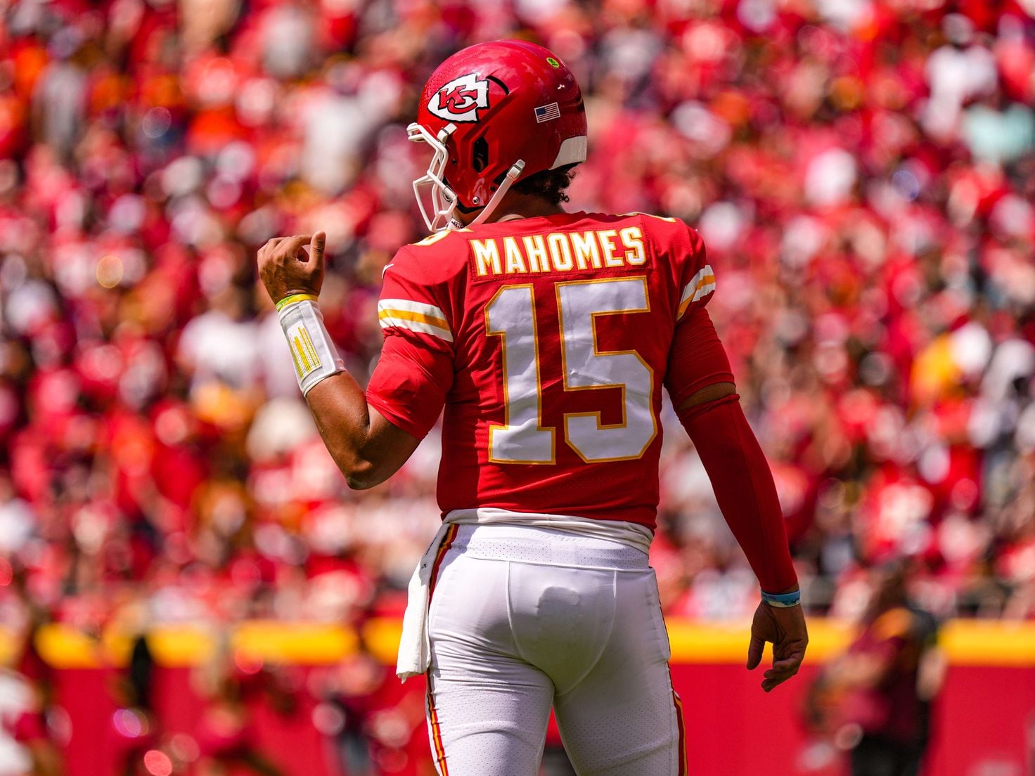 Stay with me': Patrick Mahomes' untouchable Kansas City bond - The Athletic