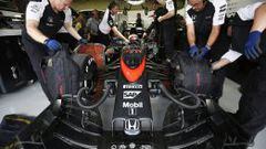 McLaren en su box en la temporada 2015