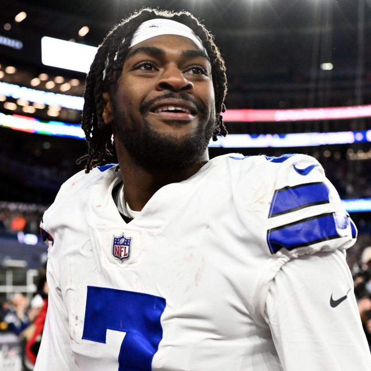 Trevon Diggs de los Dallas Cowboys se pierde el resto de la temporada