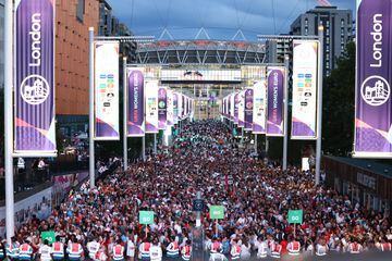 Record number of fans arrive for England v Germany in the Women's Euro 2022 final.