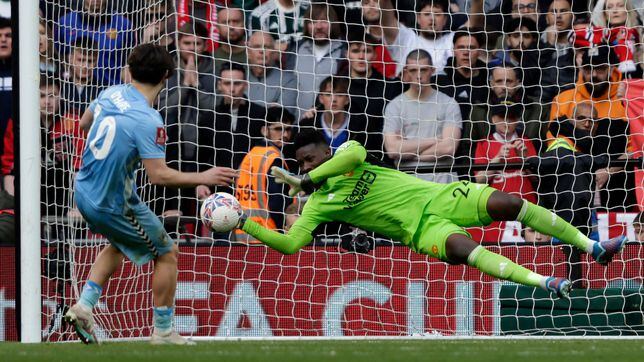 ¡Humillación y clasificación del United en Wembley!