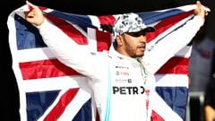Lewis Hamilton, celebrando el t&iacute;tulo mundial en el GP de Estados Unidos de F1 2019 con la bandera de Gran Breta&ntilde;a. 